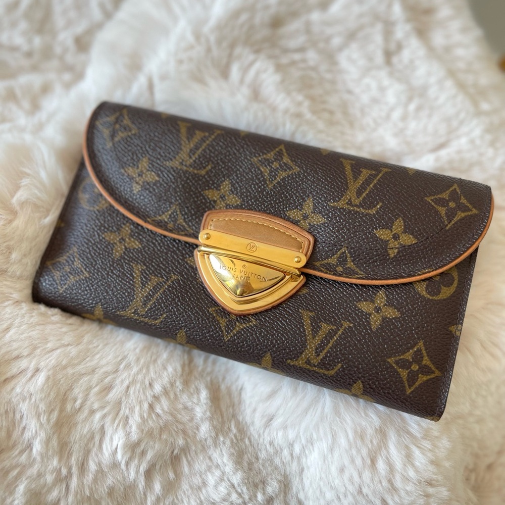 SOLD‼️ Louis Vuitton Brown Monogram Wallet with Gold Accent
